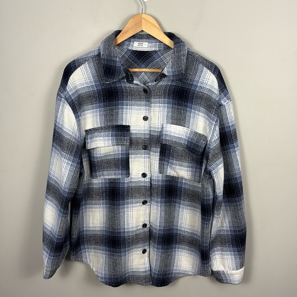 Ardene Blue and White Plaid Shacket Oversized Women's Size L